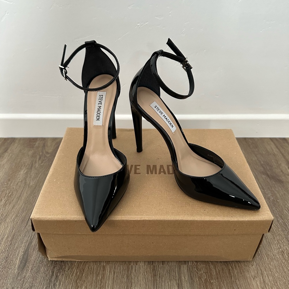 Steve Madden Black Patent Stiletto/Pump Heels - NWT
